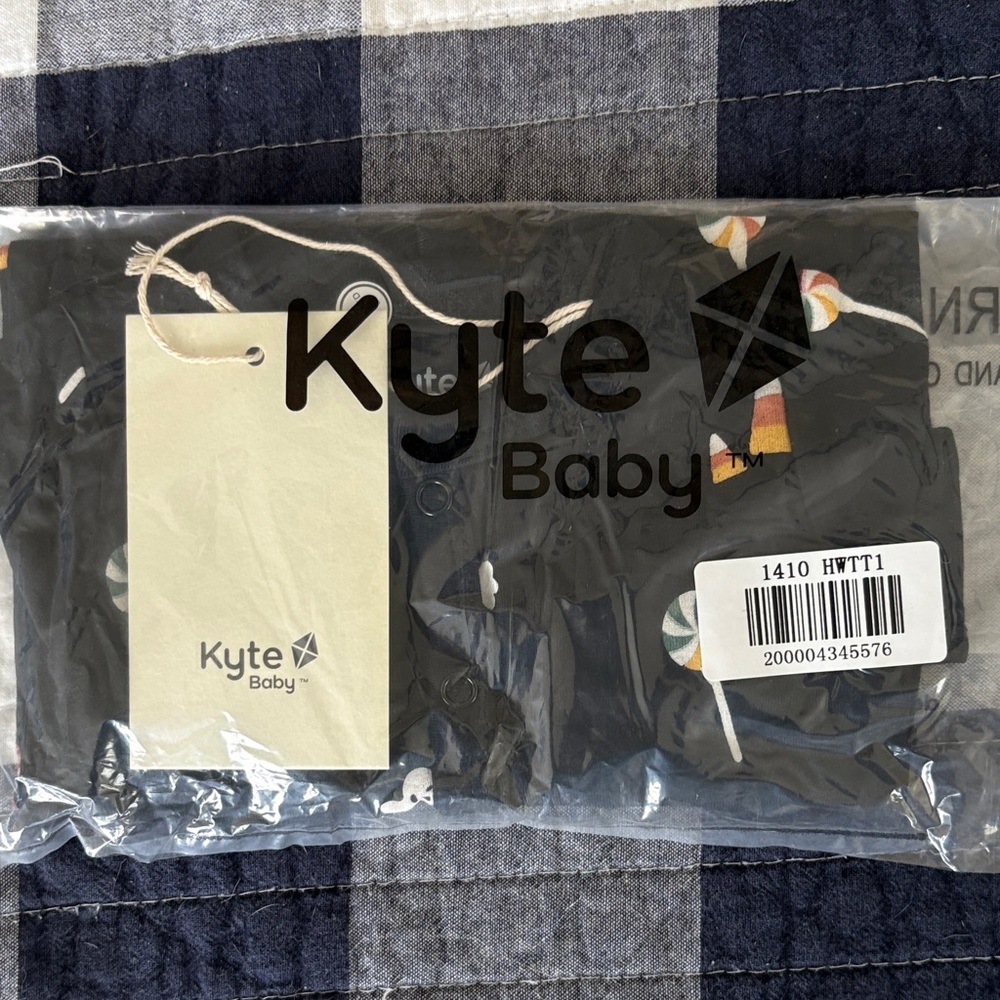 NEW Kyte Baby Button Romper in Trick or Treat